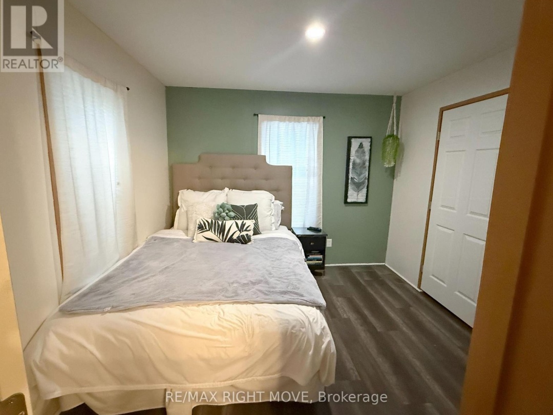 1050 4 SEASONS ROAD, Gravenhurst (Morrison)