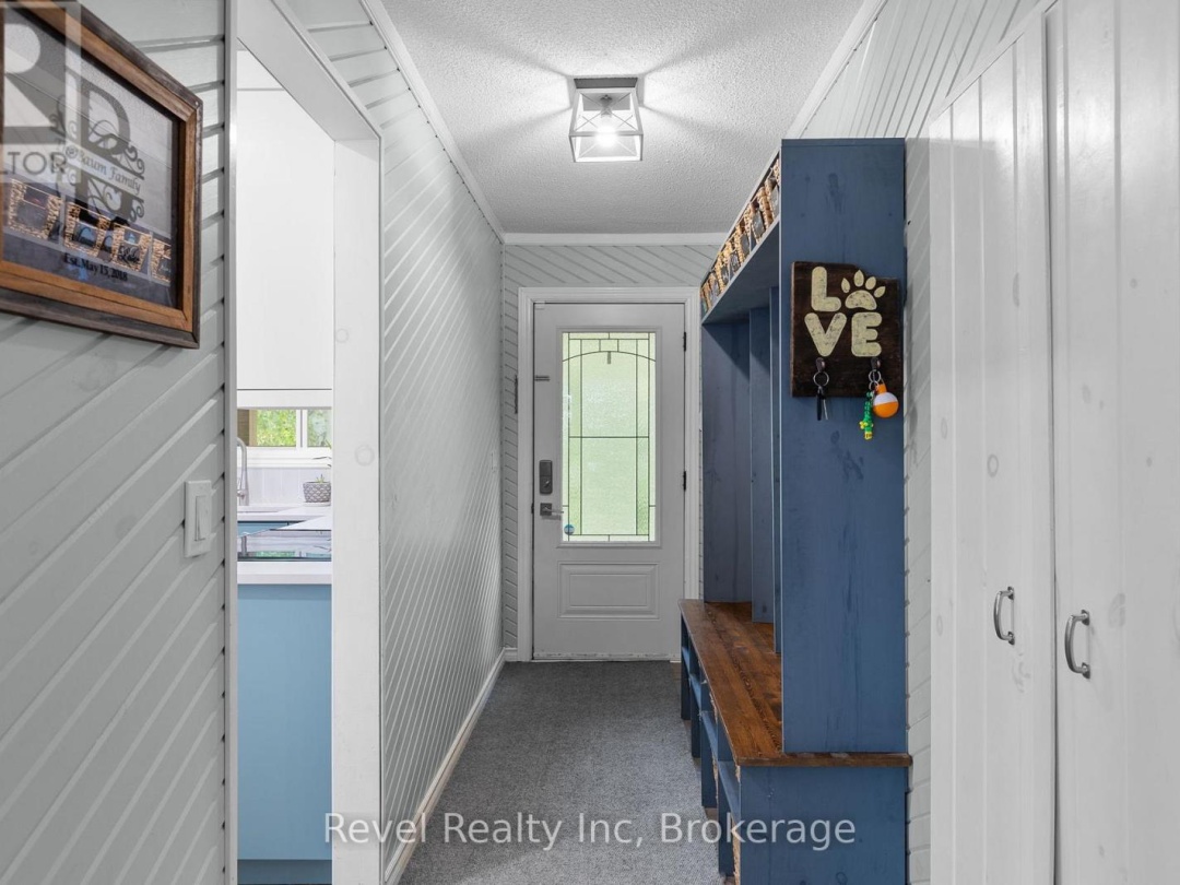 210 BURNETT'S ROAD, Manitouwabing Lake