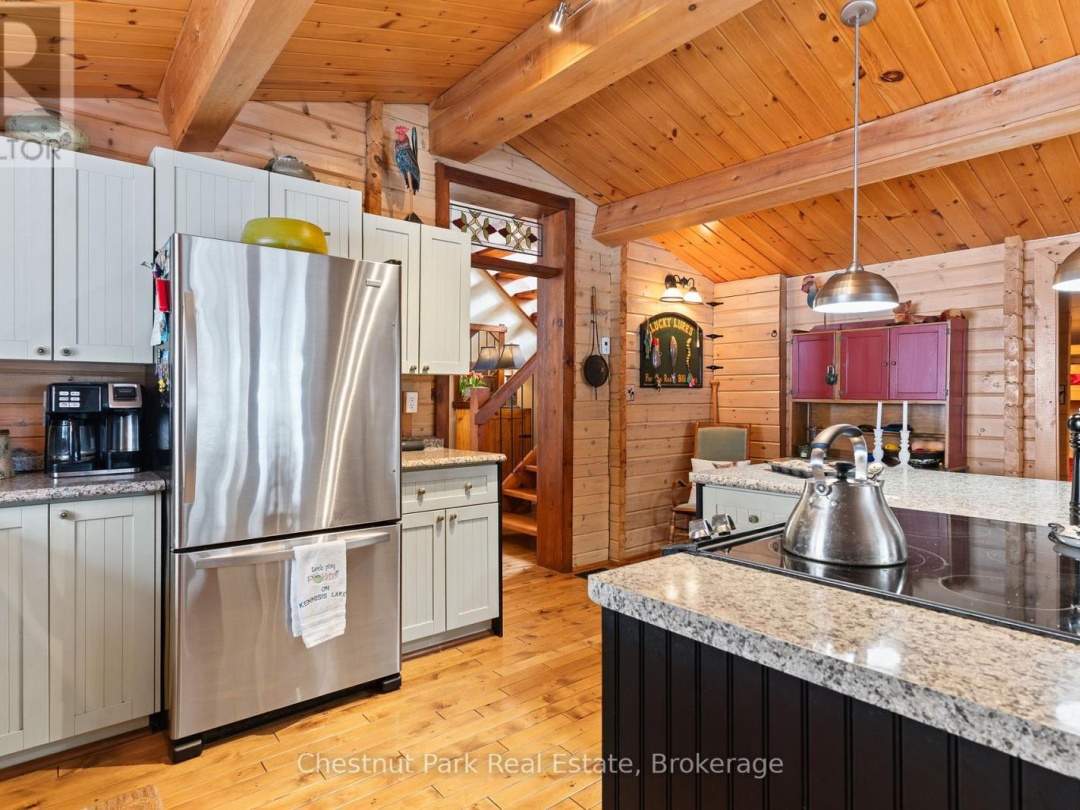 1173 WATTS ROAD, Kennisis Lake