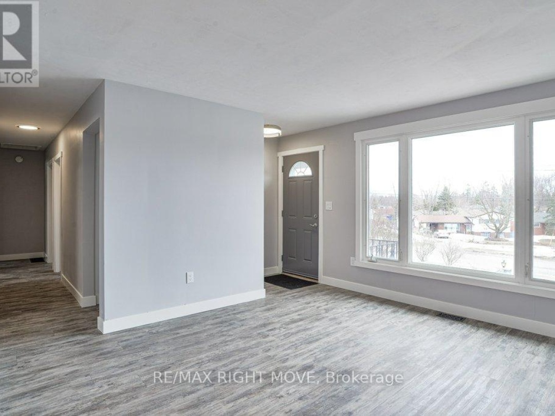 636 MISSISSAGA STREET W, Orillia