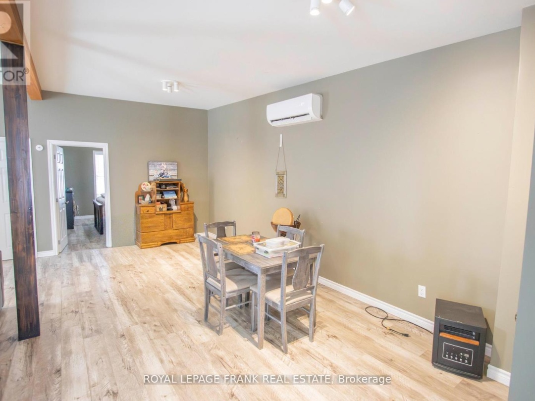 49 MAIN STREET, Kawartha Lakes (Bobcaygeon)
