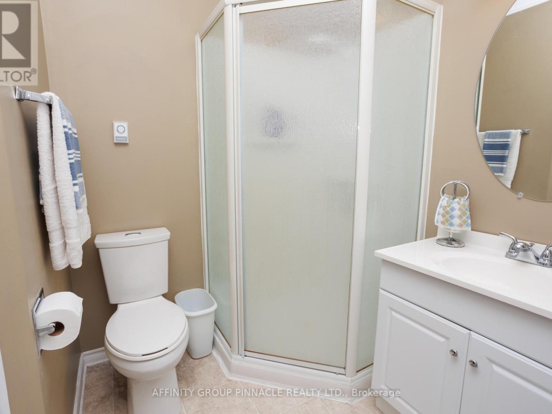 11 LAKEVIEW CRESCENT, 