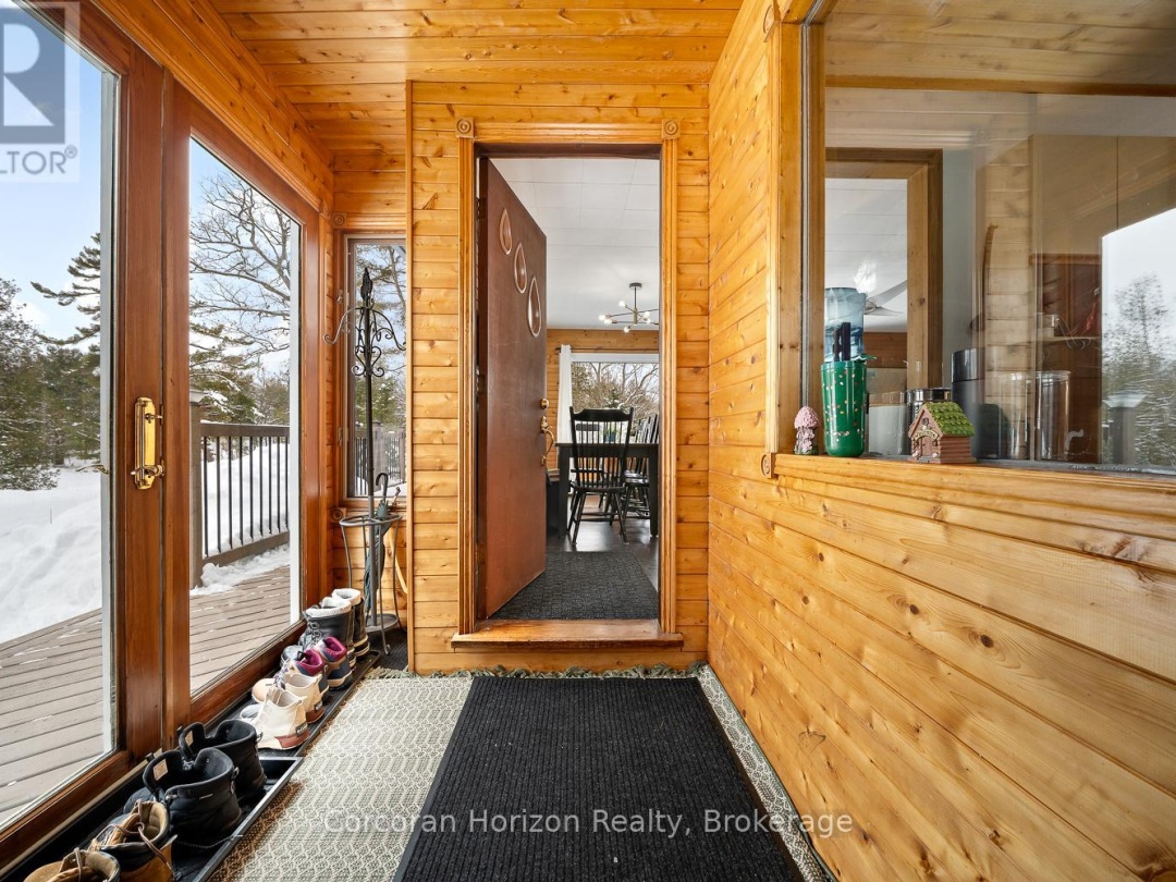 3000 WHELAN WAY, Black River
