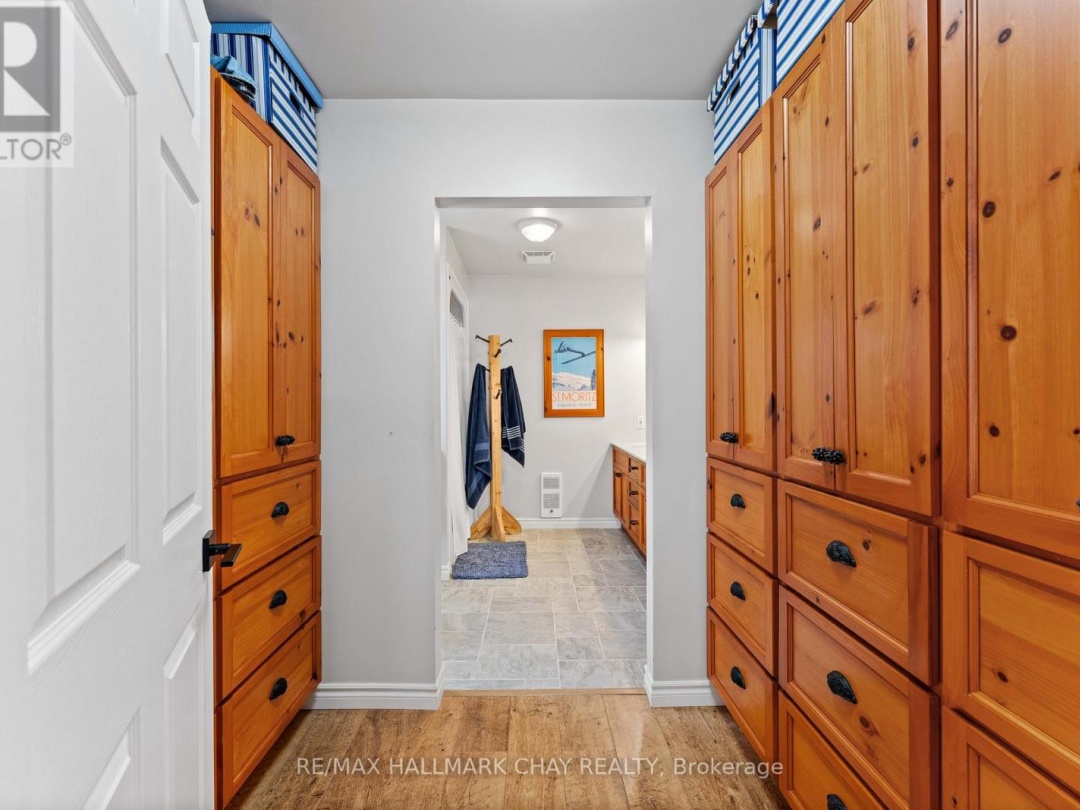 137 PICKEREL POINT ROAD, Gloucester Pool