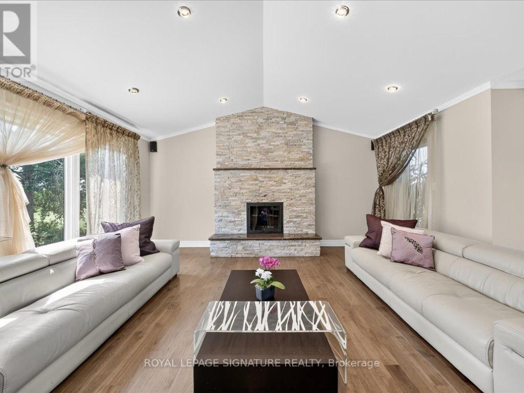 27900 THORAH SIDE ROAD, 