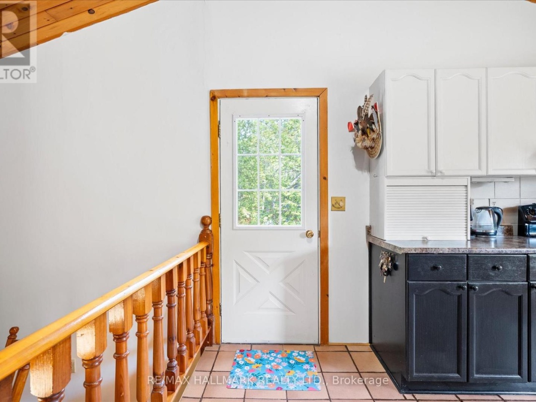 25 LITTLE SILVER LAKE WAY, Little Silver Lake