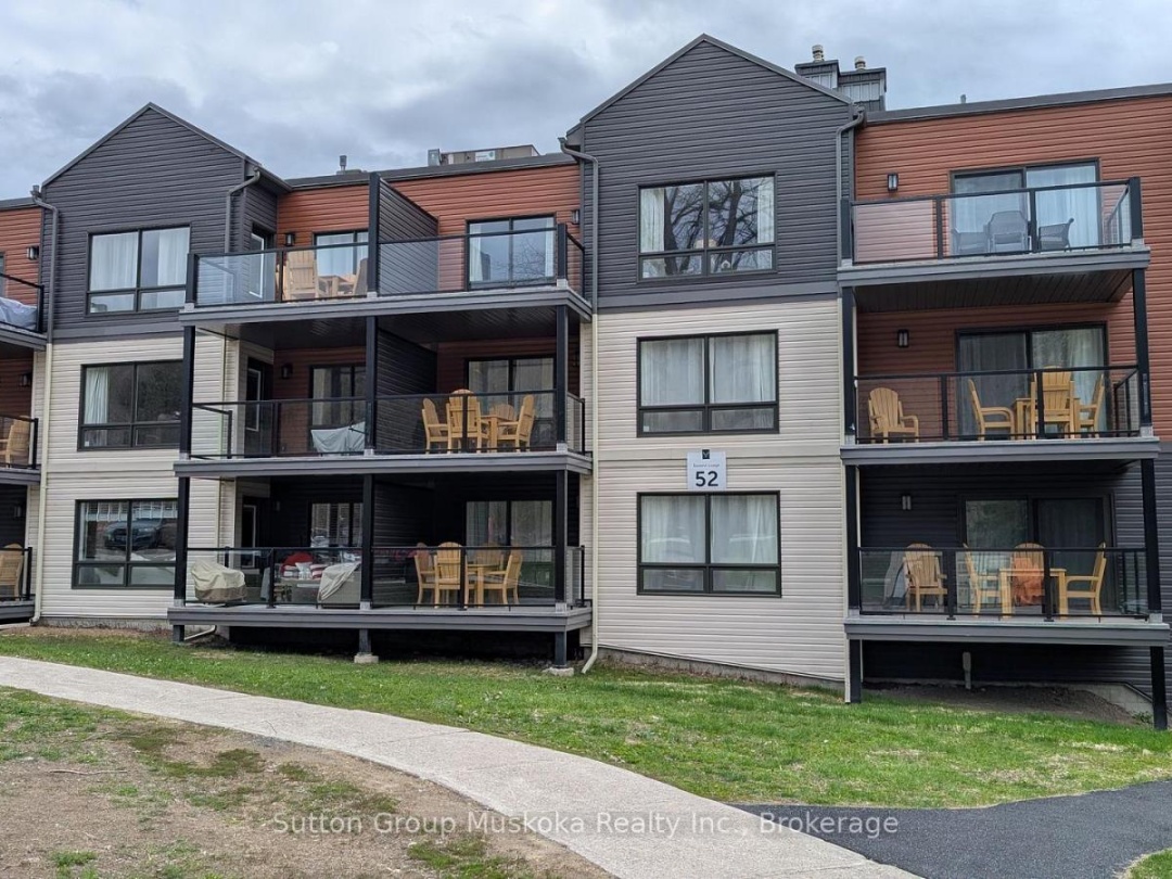 52-207 - 1235 DEERHURST DRIVE, Peninsula Lake