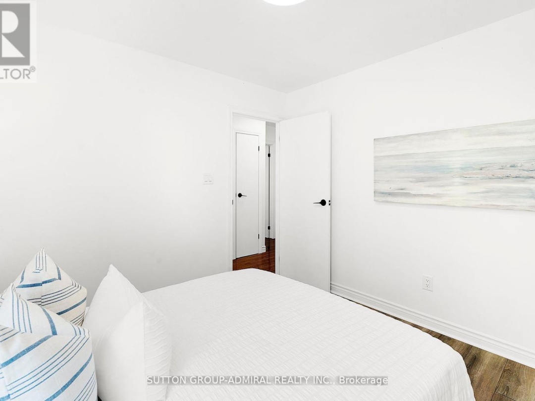 2232 LAKESHORE DRIVE, 