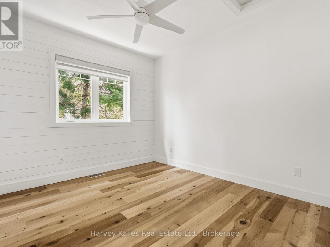 41 SUNSET COVE ROAD, Blackwater Lake