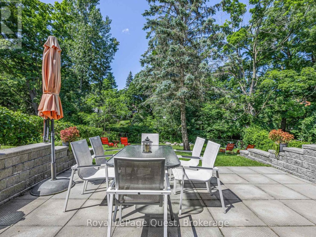 214 MISSISSAGA STREET W, 