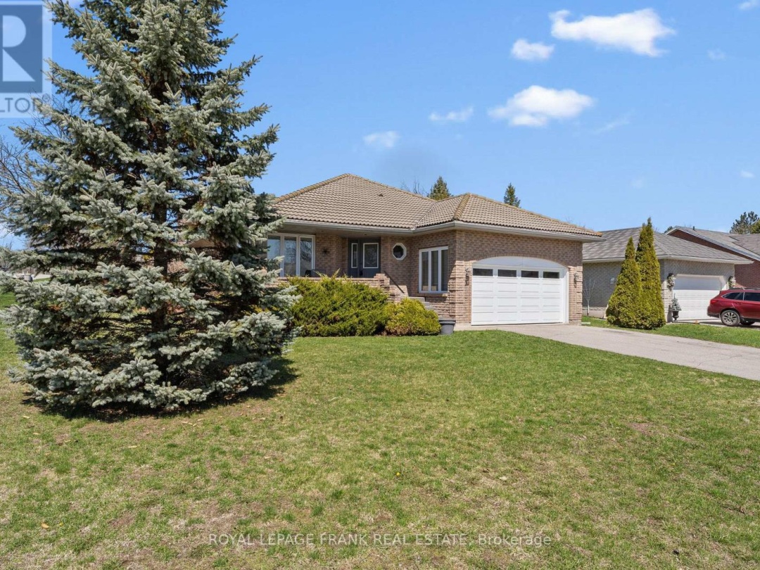 2 HILLVIEW DRIVE, Kawartha Lakes (Bobcaygeon)