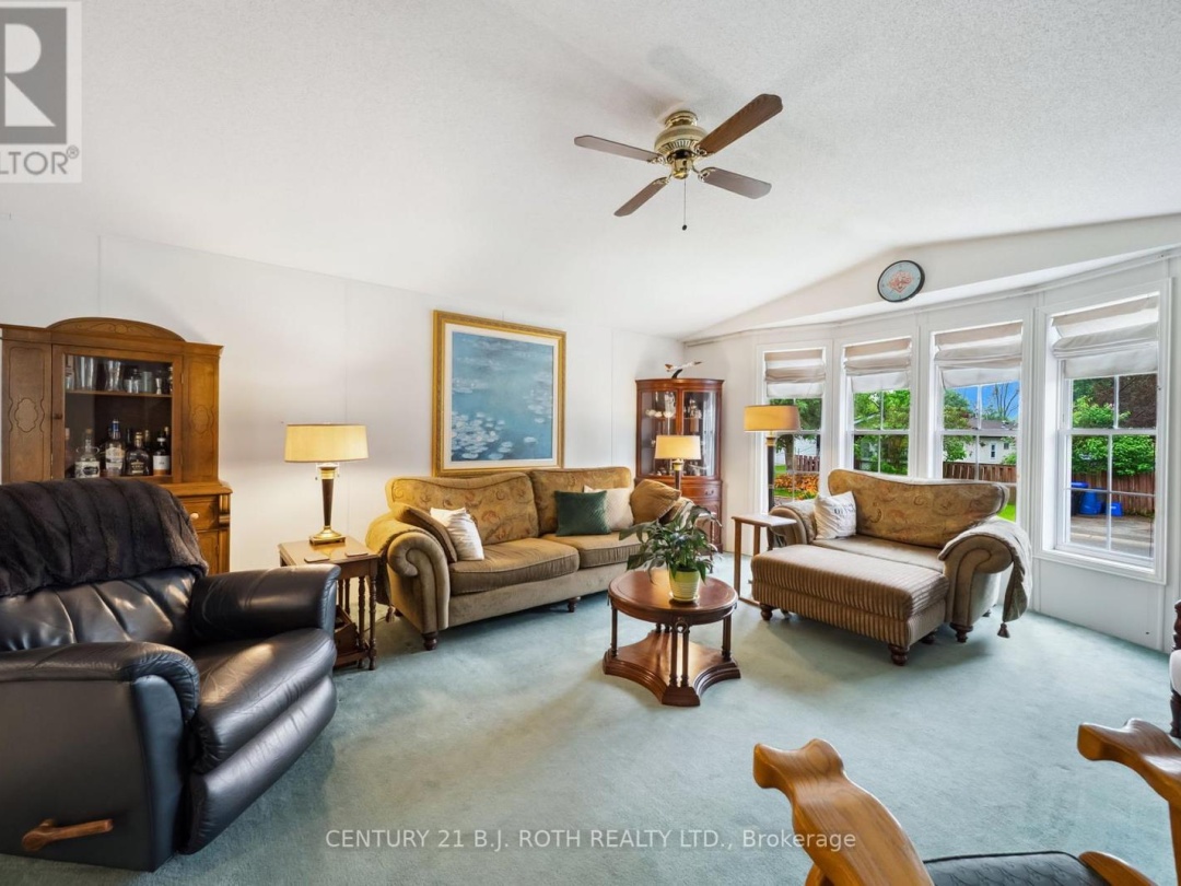 4117 ASH CRESCENT, 