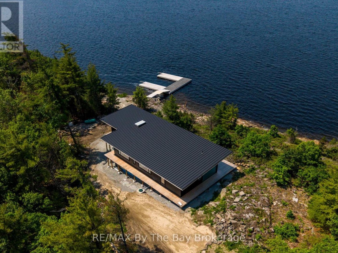 11324 ISLAND 1810/BONE ISLAND, Georgian Bay