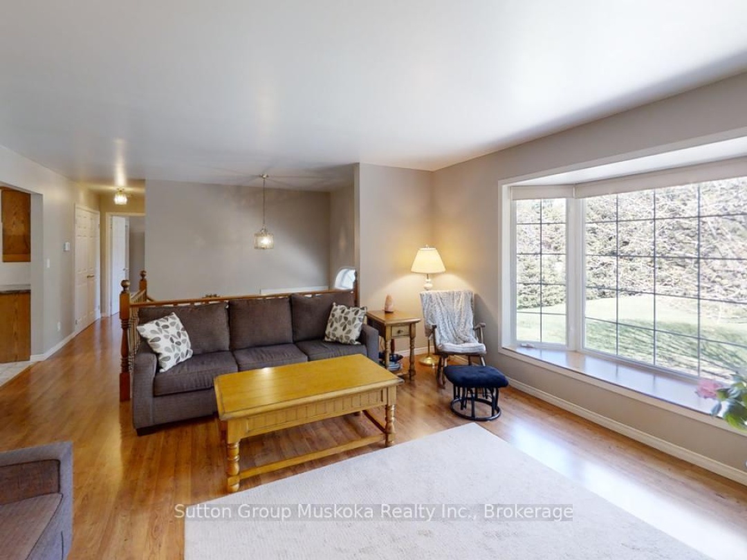357 RAVENSCLIFFE ROAD, Huntsville (Chaffey)