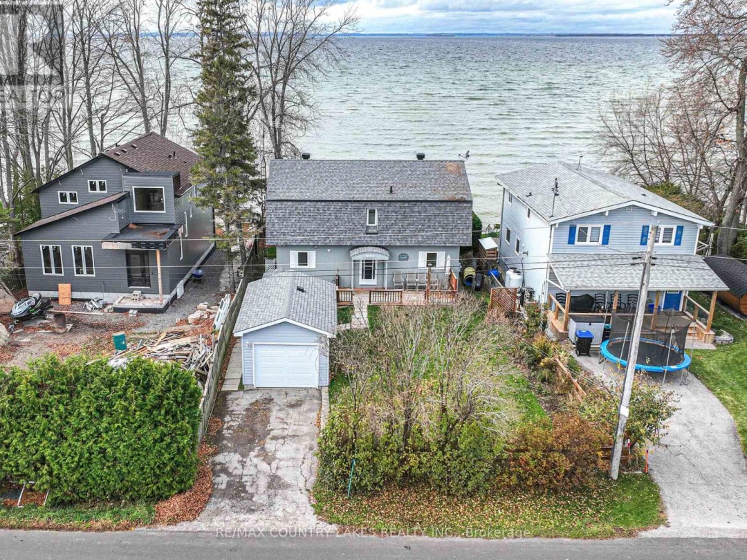 2102 Lakeshore Drive, Simcoe Lake