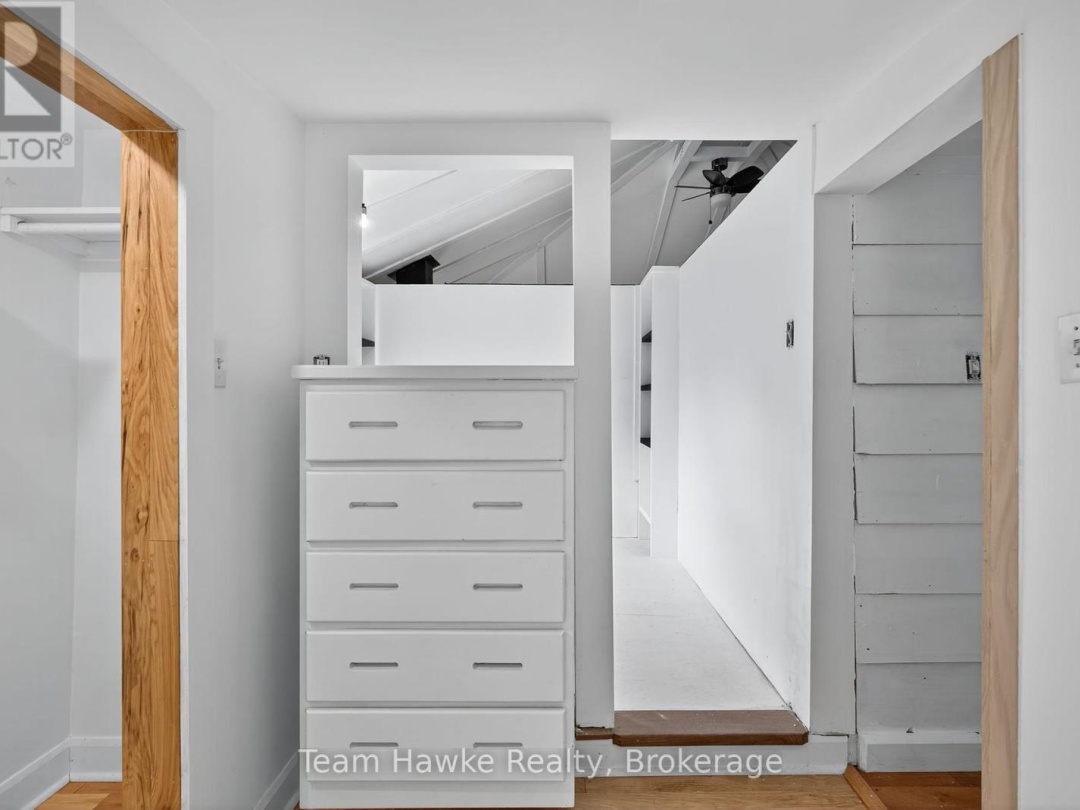 27 EARLDOM BOULEVARD, 