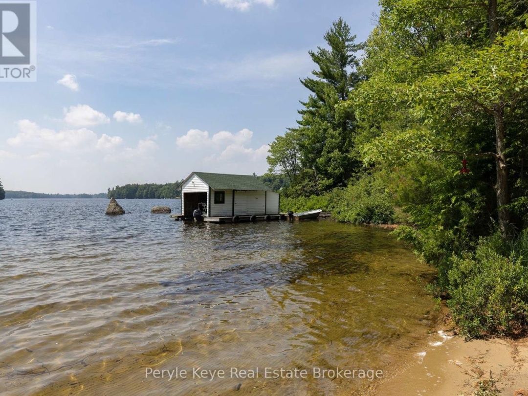 1187 RIGNALLS ROAD E, 