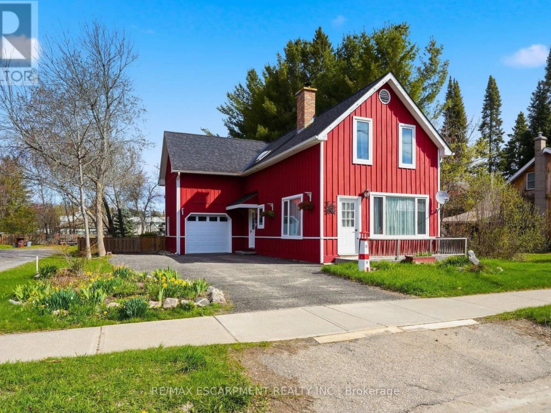 181 DILL STREET, Bracebridge (Macaulay)