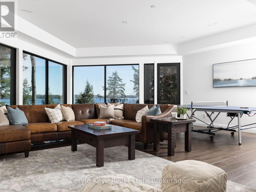 86 CLAREN CRESCENT, 