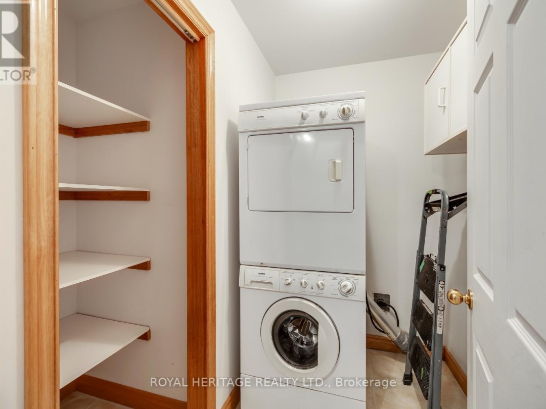 31 WELLINGTON STREET, 