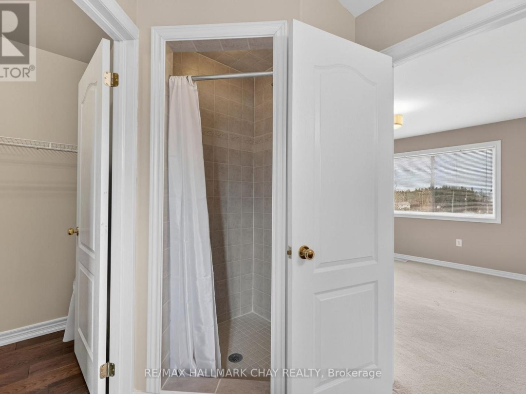 3198 BASS LAKE SIDE ROAD E, Orillia