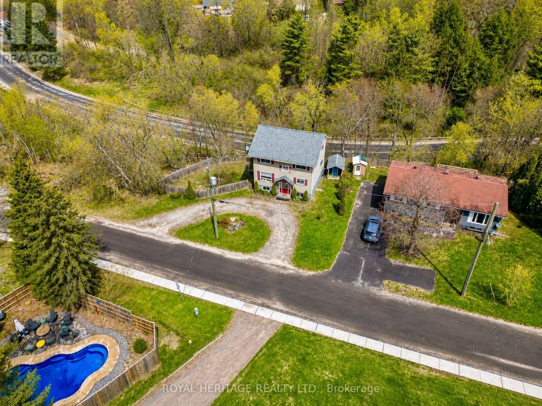 51 ROBERT STREET, Bracebridge (Macaulay)
