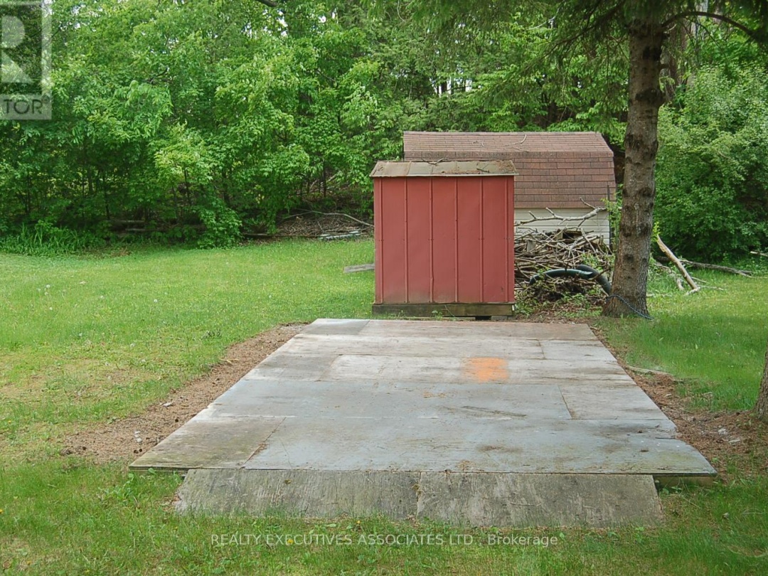 211 ALPINE LAKE ROAD, Pigeon Lake