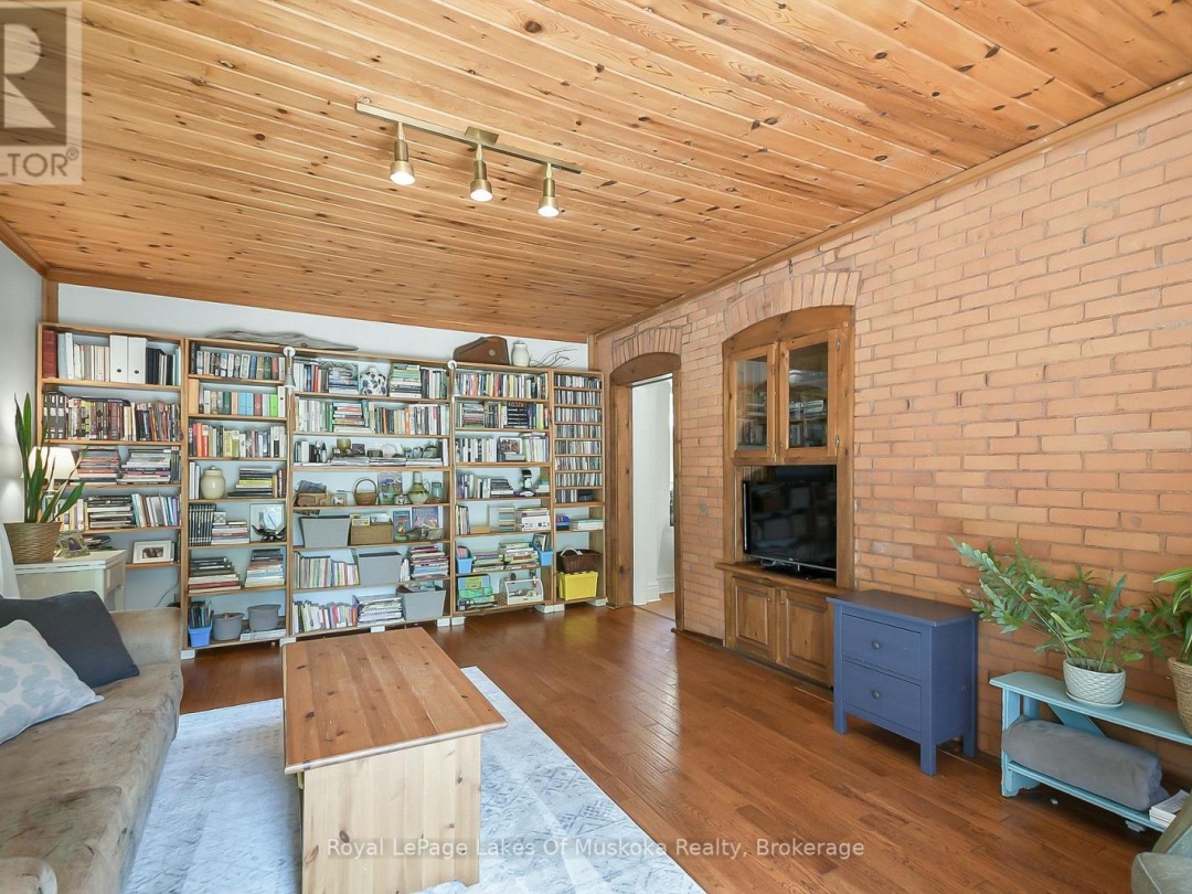 98 MUSKOKA ROAD, 