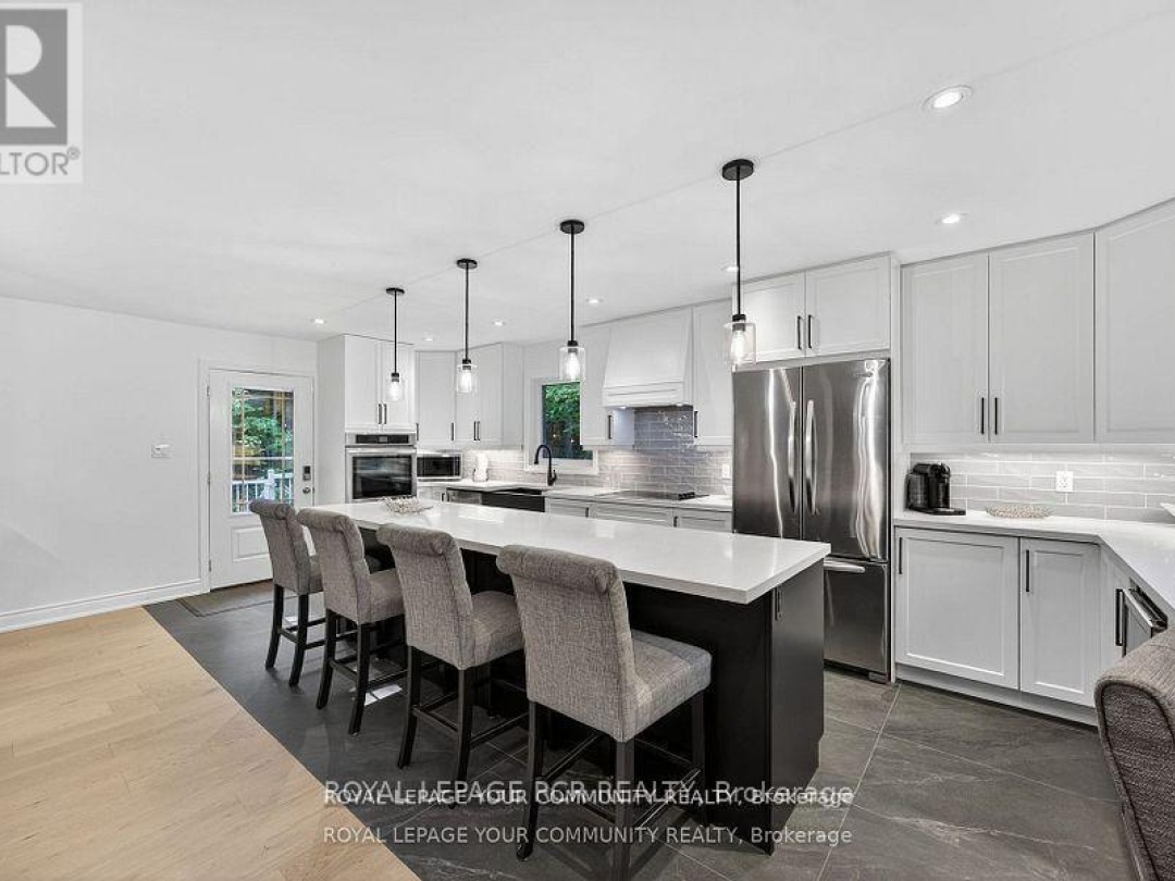 135 HURONWOODS DRIVE, Oro-Medonte (Sugarbush)