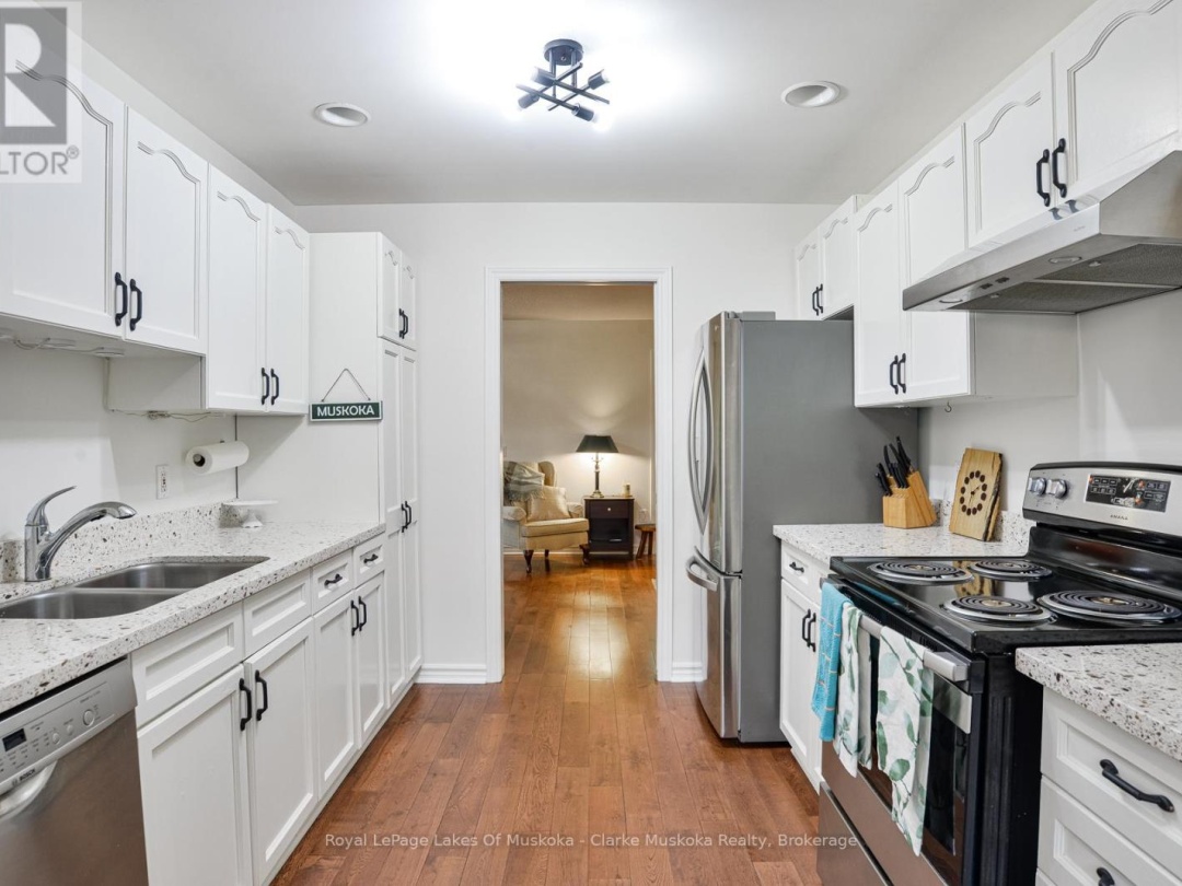 77 HEDGEWOOD LANE, 