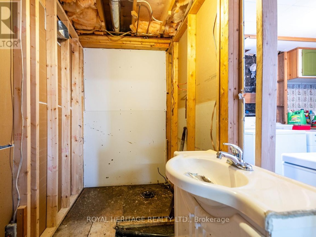 940 PORTAGE ROAD, Balsam Lake