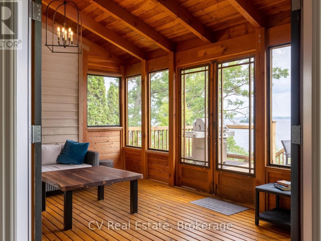 1016 LAWLAND HEIGHTS ROAD, Lake Muskoka