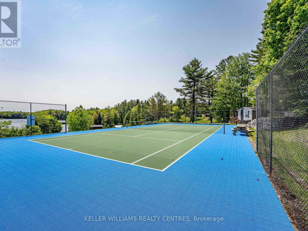 #38 LAKERIDGE - 1047 BONNIE LAKE CAMP ROAD, Bracebridge (Macaulay)