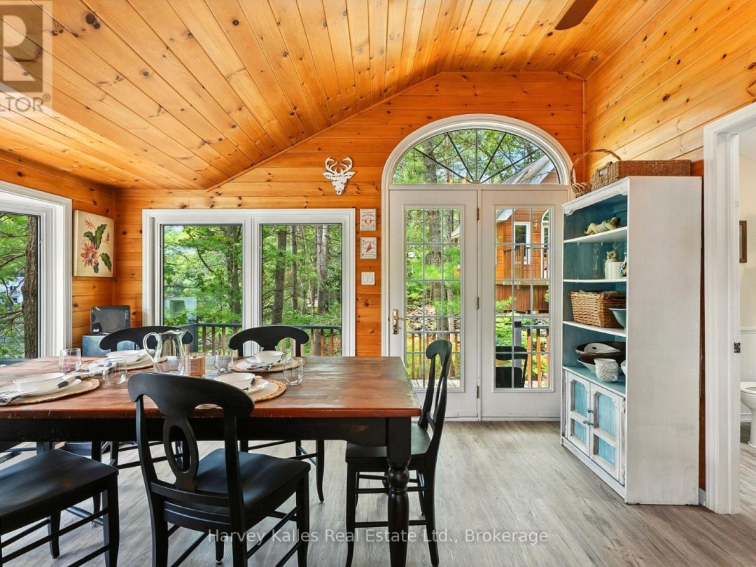 1078 MCKENZIE ROAD, Lake Muskoka