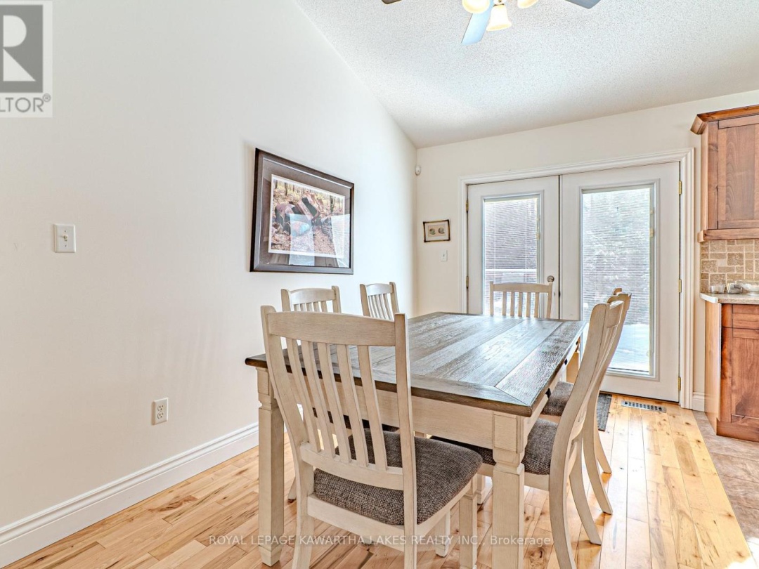914 COUNTY RD 49, Trent Lakes