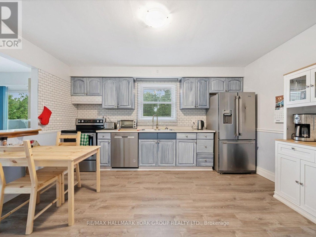 276 CHURCH STREET, Lake Simcoe