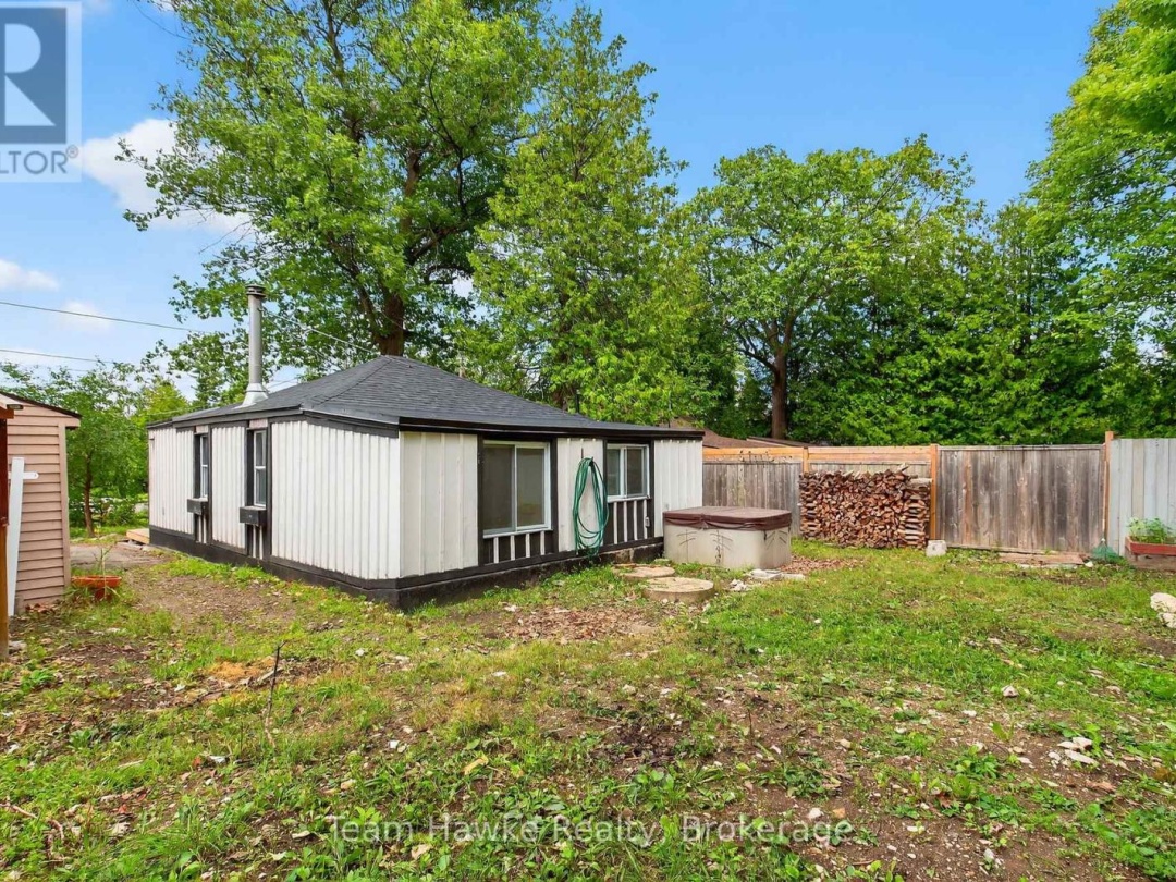 27 EARLDOM BOULEVARD, 