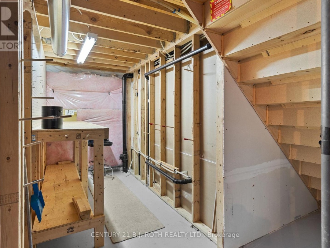 8 CANTERBURY CIRCLE, 