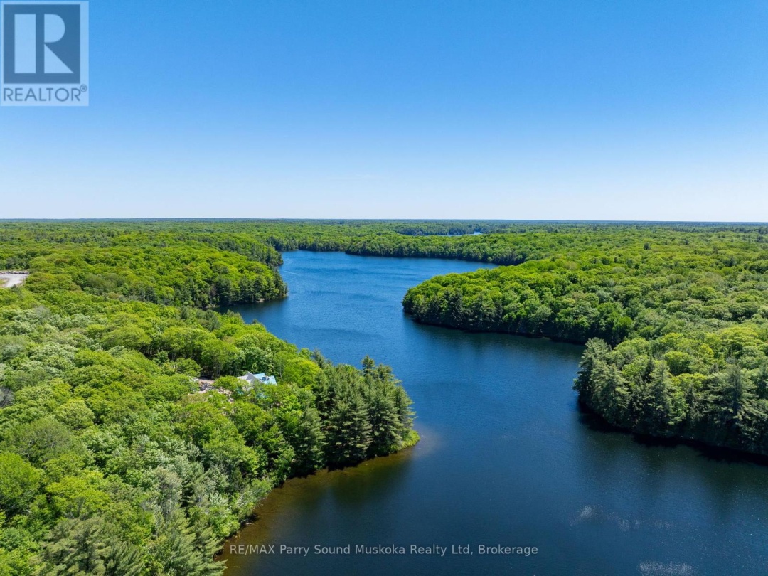 21 WEE-GE-WA ROAD, Clear Lake