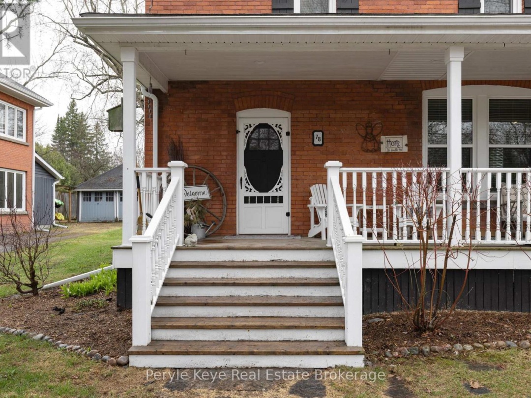 78 MCMURRAY STREET, Bracebridge (Macaulay)
