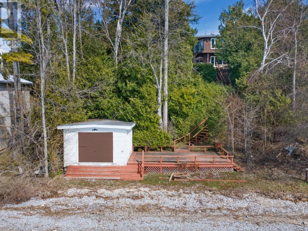 26950 Cedarhurst Beach Road, Lake Simcoe