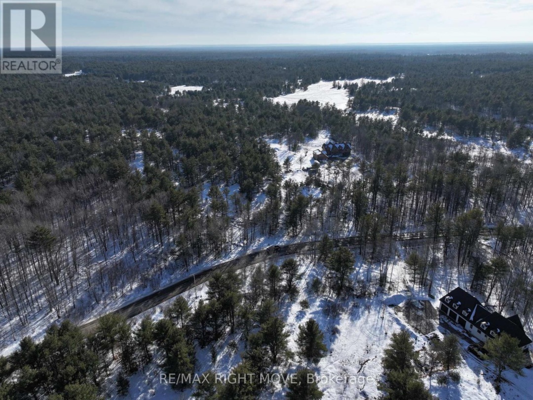 2503 SOUTHWOOD ROAD, Gravenhurst (Morrison)