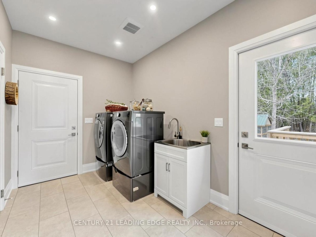 99 KAGAWONG ROAD, Kawartha Lakes (Fenelon)