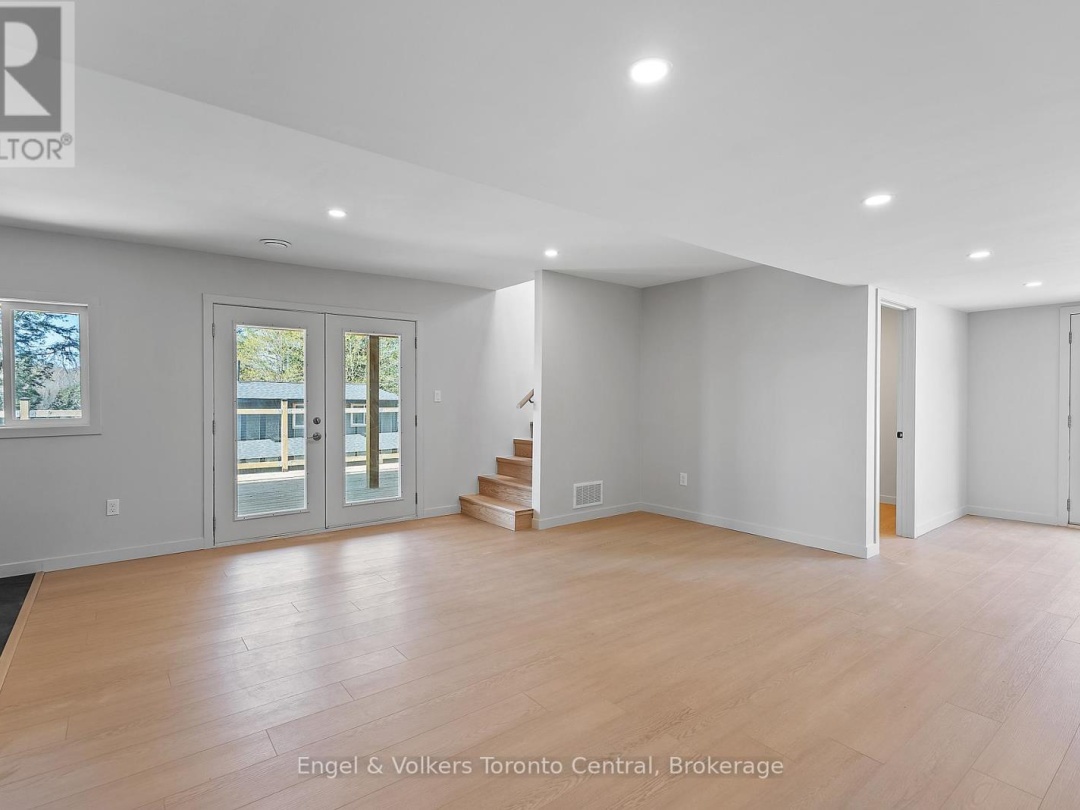 1457 LAKE JOSEPH ROAD, McTaggart Lake