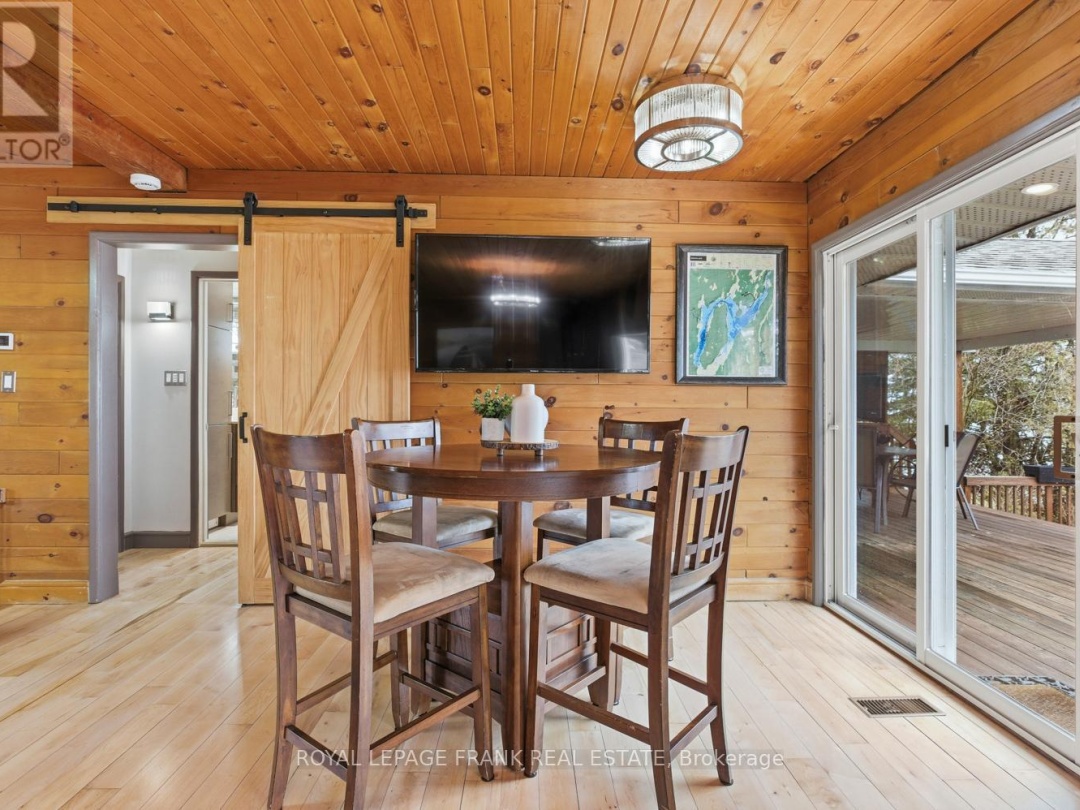111 BALL POINT ROAD, Lake Scugog