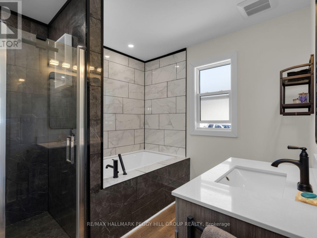400 RAYMOND ROAD, Muskoka Lakes (Watt)