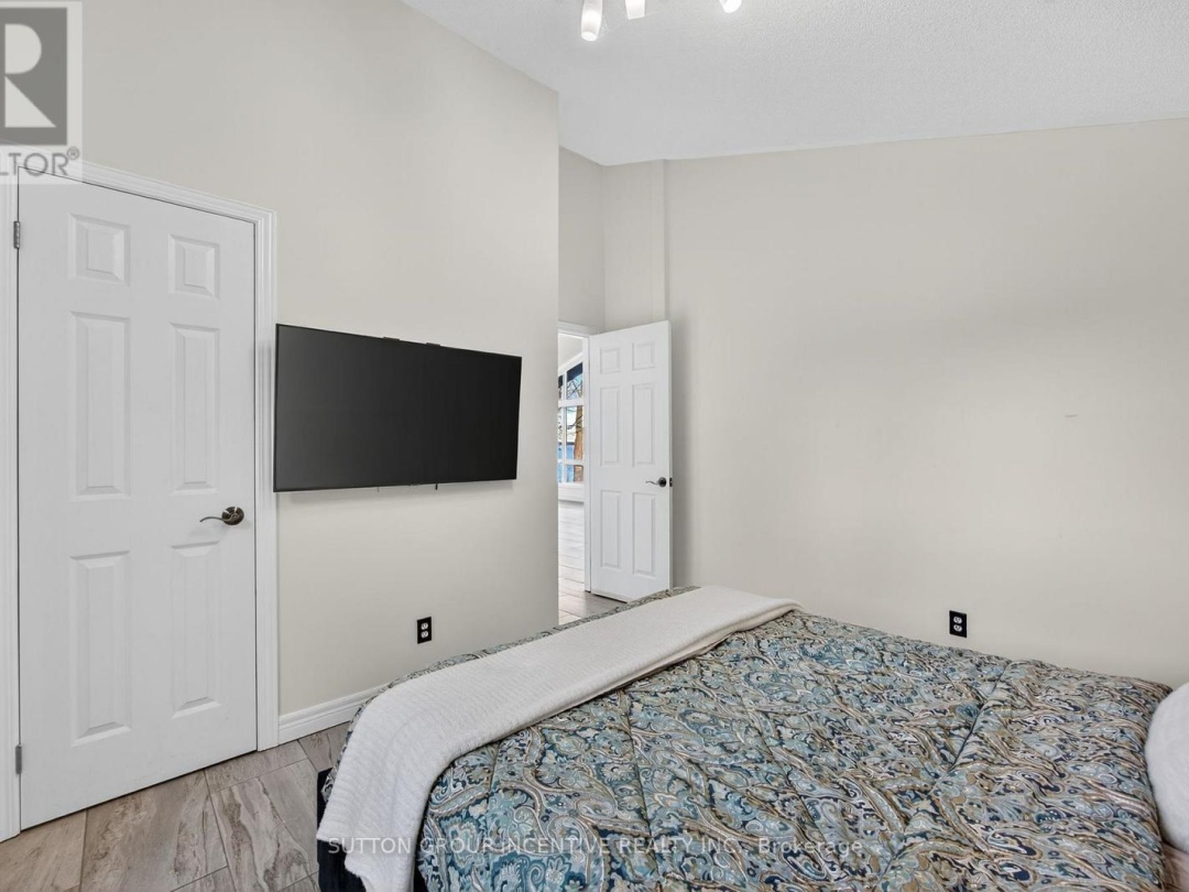 211 MOON POINT DRIVE, Lake Simcoe