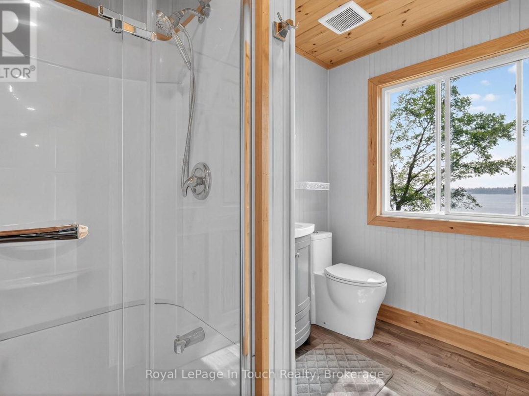 34 B320 SANS SOUCI ISLAND, Georgian Bay