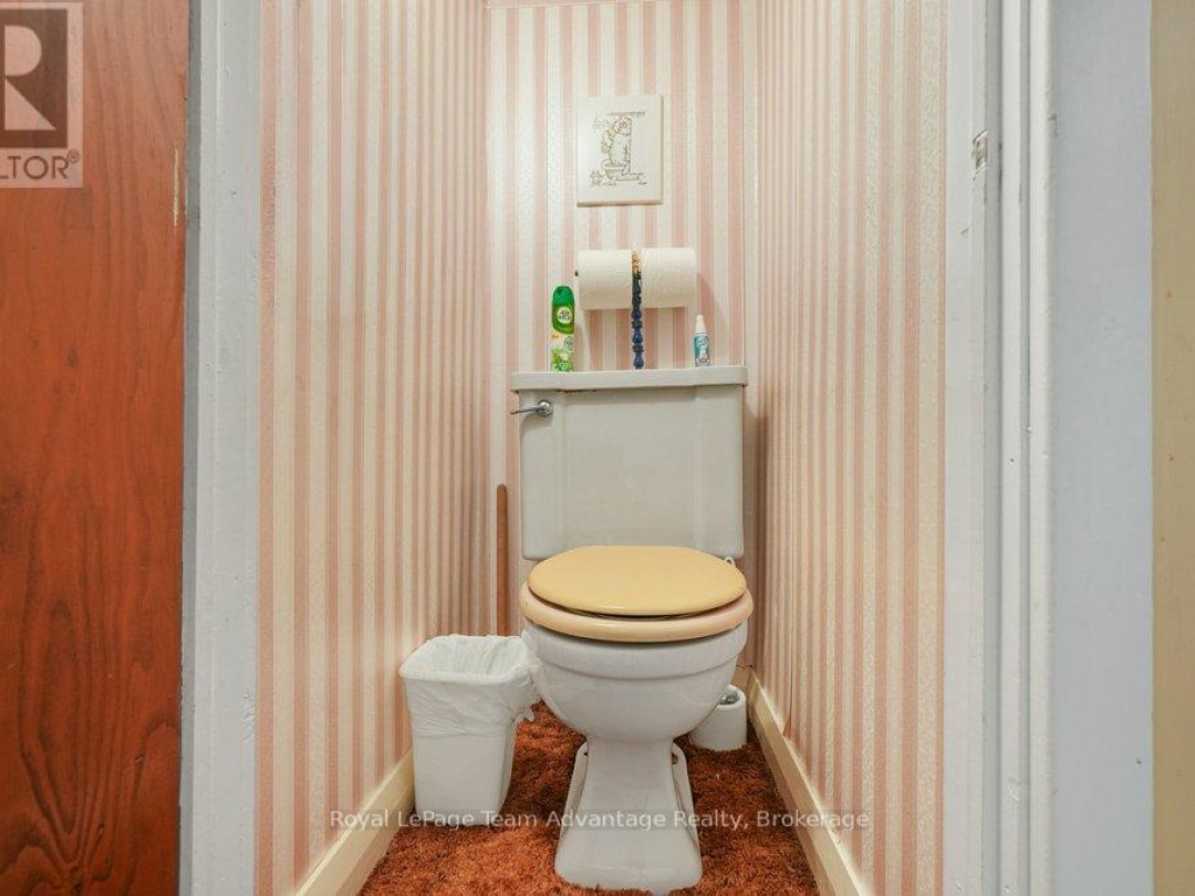 43 HILLCREST AVENUE, 