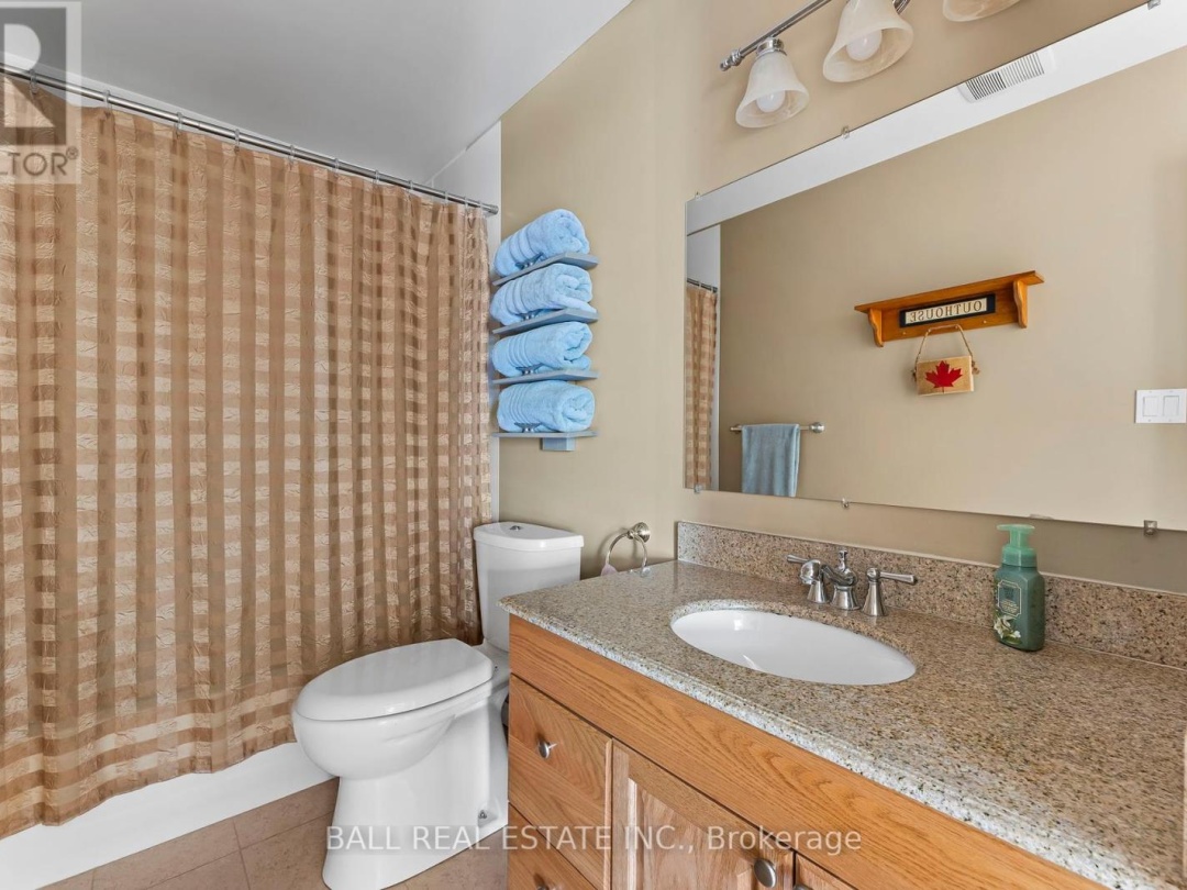 479 EAST CLEAR BAY ROAD, Crystal Lake